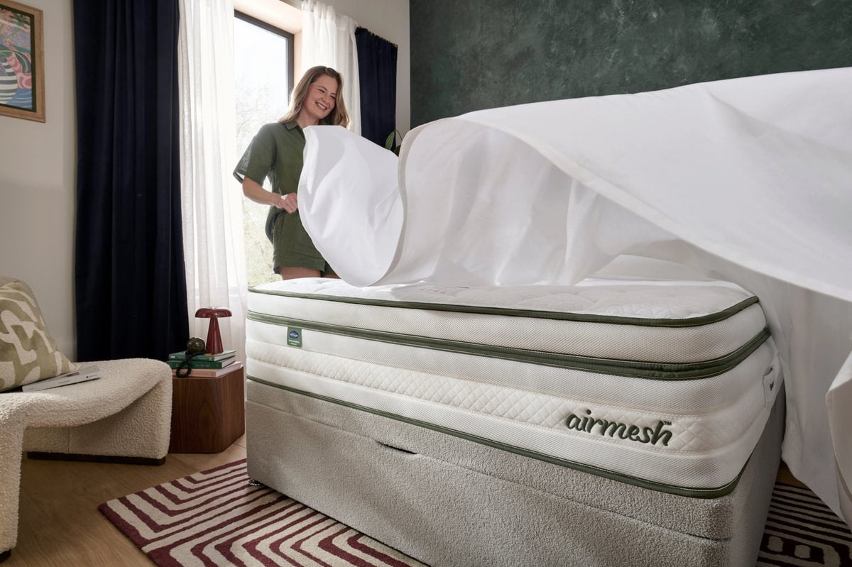 Silentnight Airmesh 3000 Box Top Super King Size Mattress