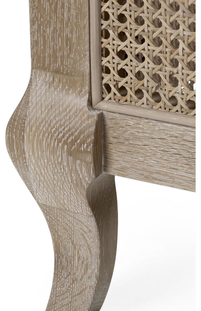 Flower king size cabriole leg detail