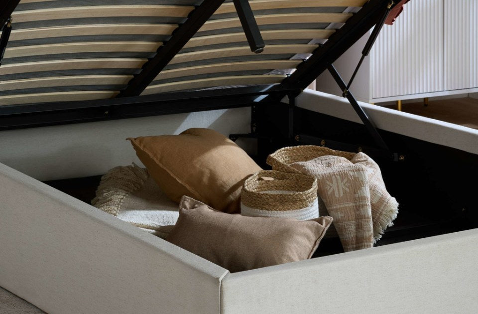 Heaven ottoman storage space