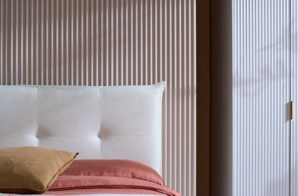 Heaven headboard side view