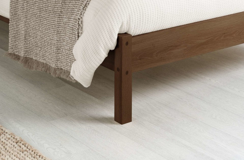 Hemmingway walnut leg detail