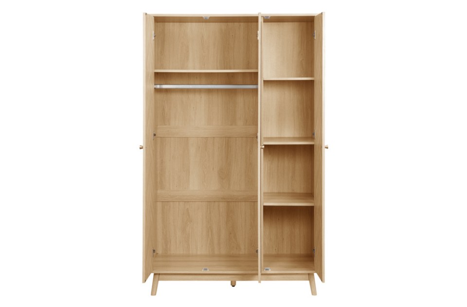 Hemmingway Oak 3 Door Wardrobe With Mirror open
