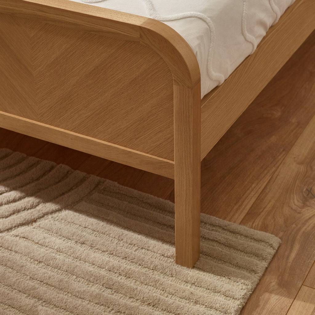 Mylon chevron oak headboard detail