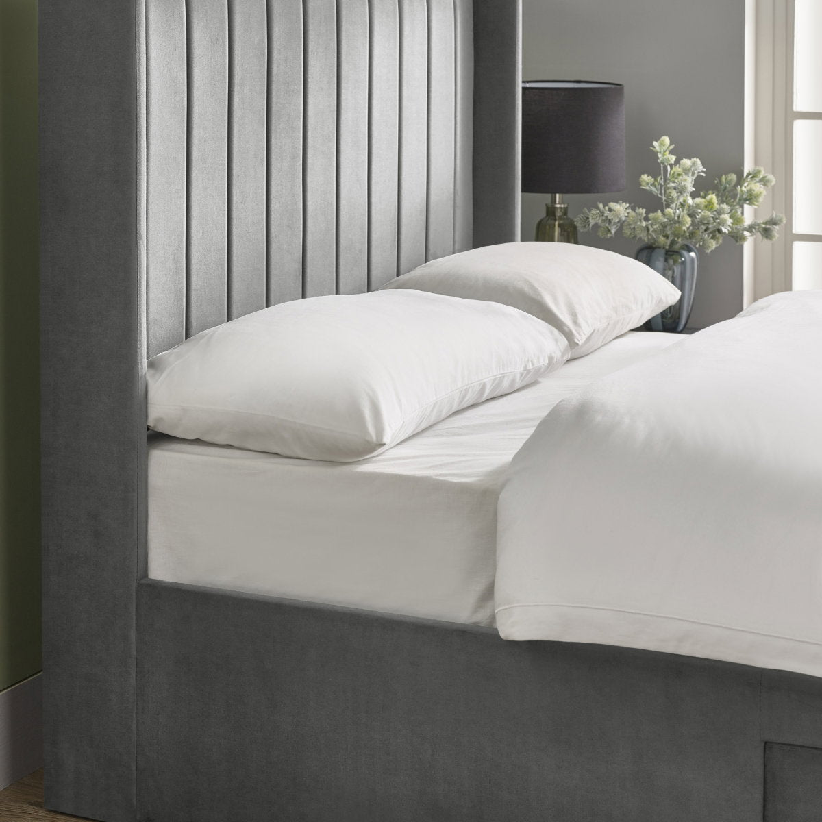 Passalacqua king size grey velvet close up