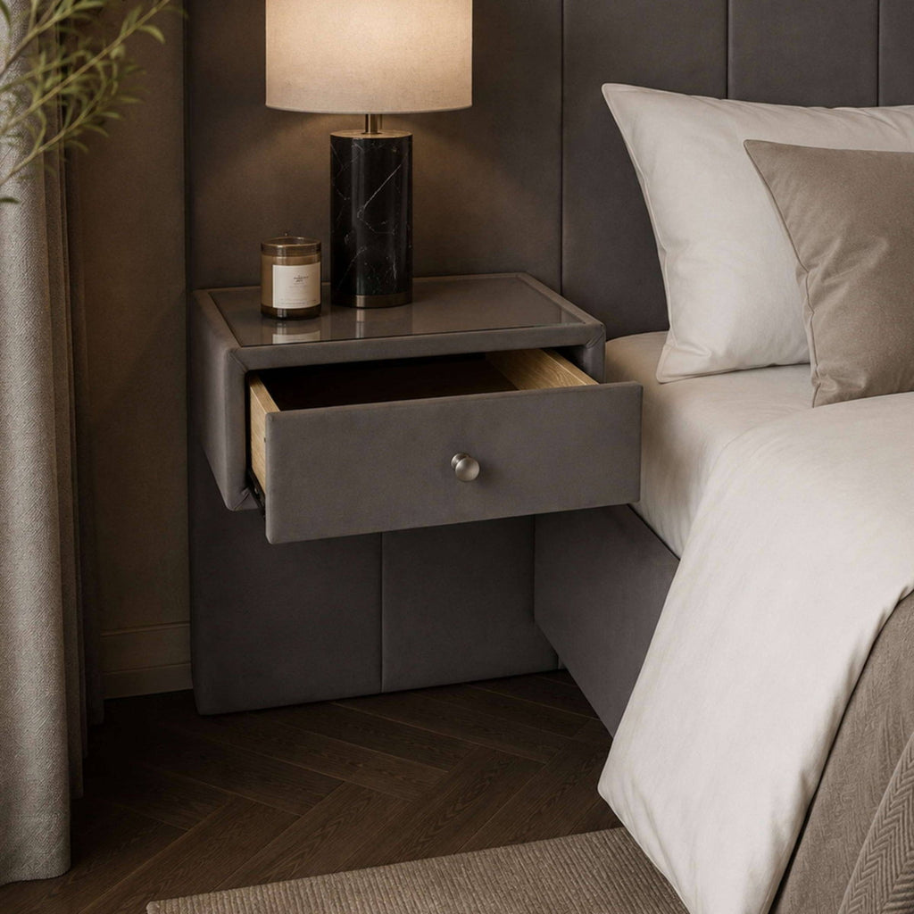 Super Luxe super king bedside table detail