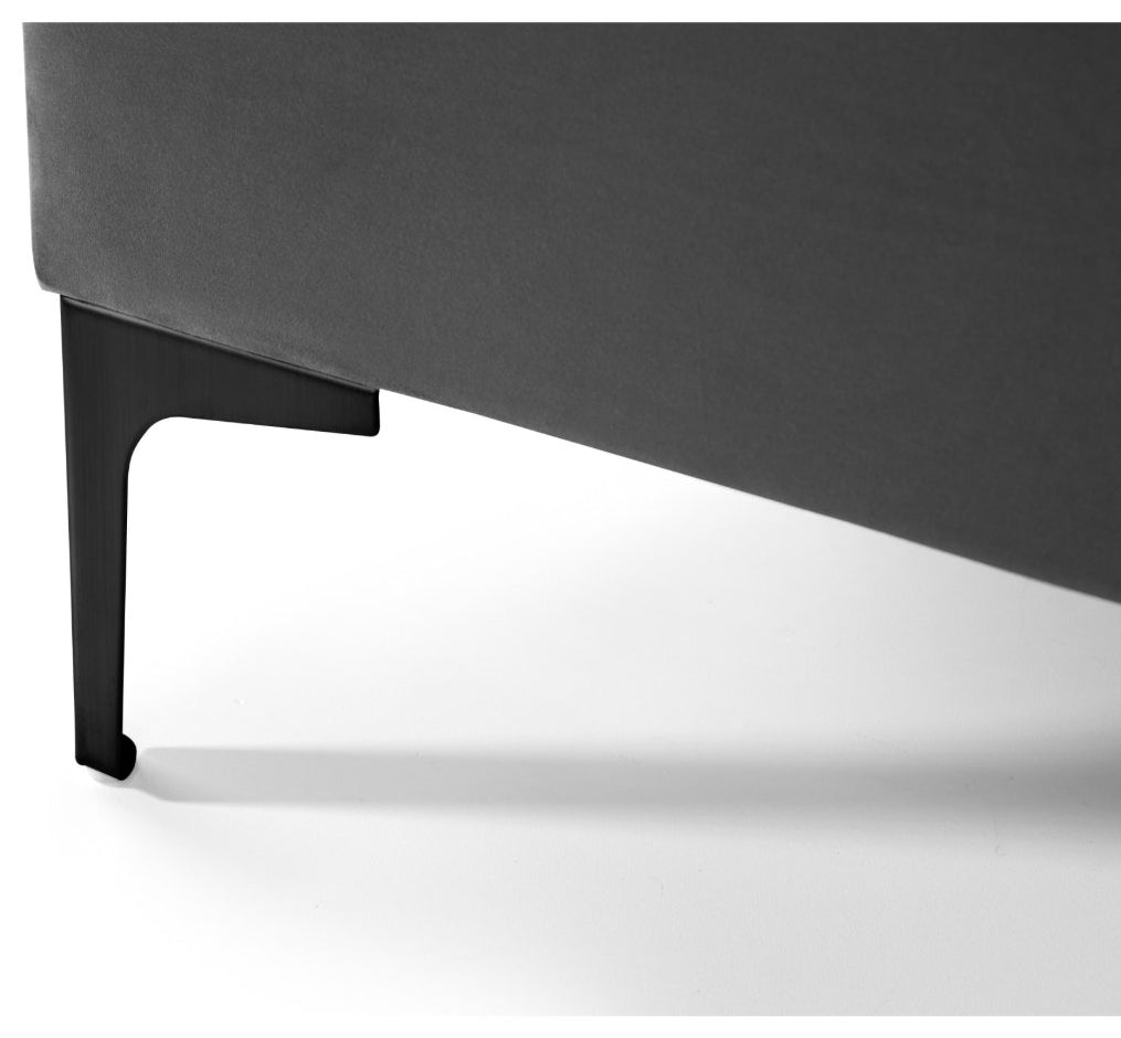 Triple Diamond velvet frame detail