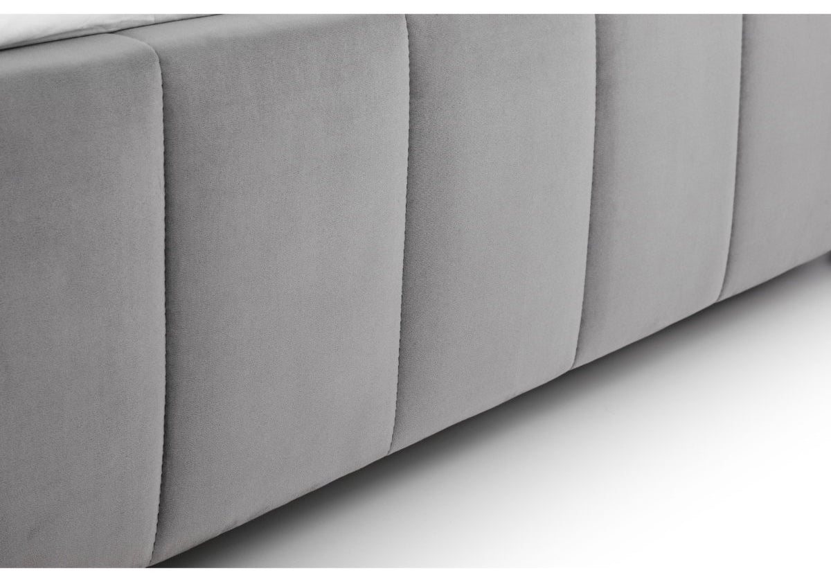 Yucatan grey velvet close up