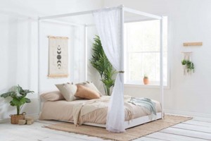 Dartford White Four Poster